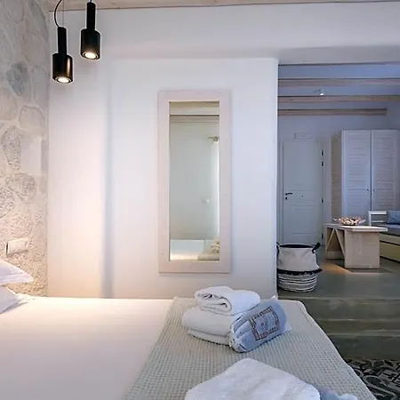 Dolphin Kastraki Hotel