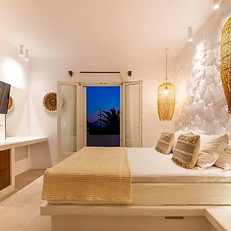 Hotel Dolphin Kastraki Naxos City